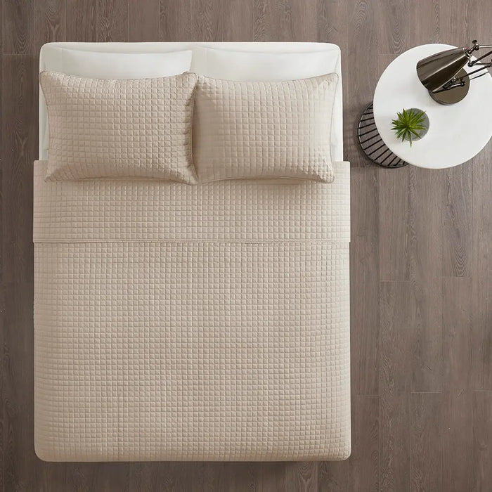 CHECKERED QUILTED 3-PIECE REVERSIBLE COVERLET SET, KHAKI