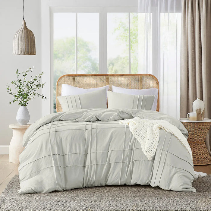 GRID PATTERN SOFT WASHED PLEATED DUVET COVER SET, SILVER