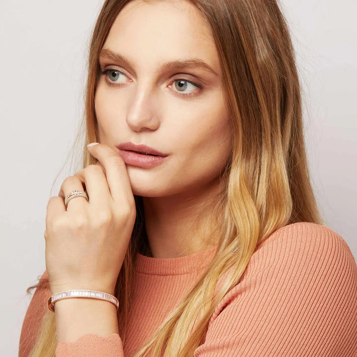 GRACE BAGUETTE BANGLE