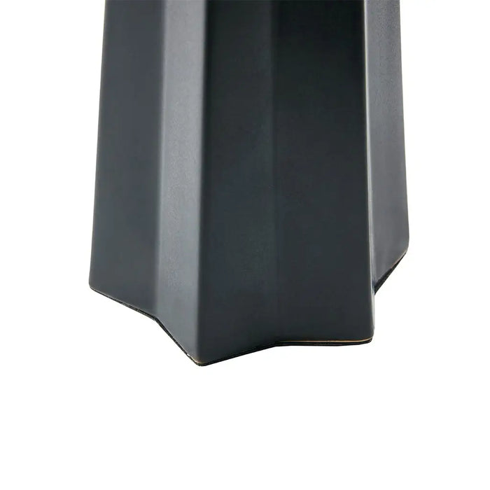 MATTE BLACK CERAMIC RIBBED TABLE LAMP