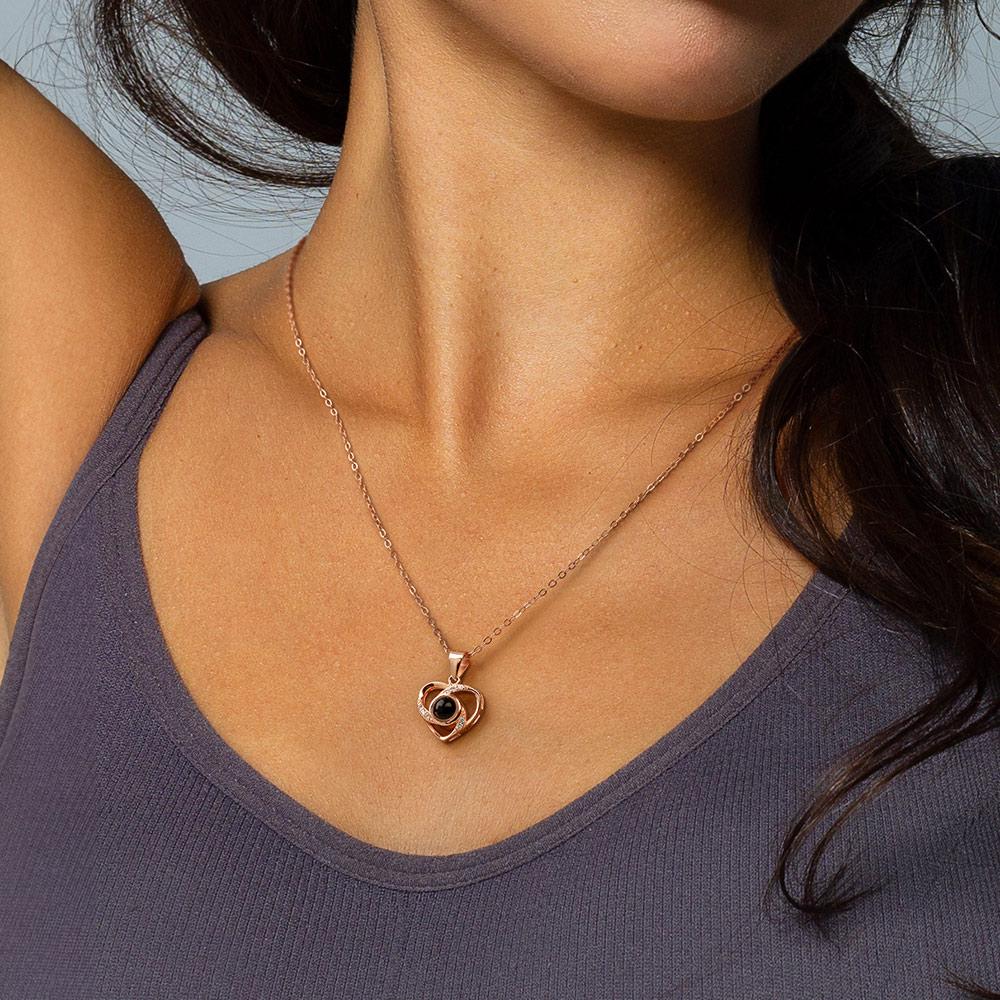 TEXT AROUND PHOTO/PHOTO NECKLACE WITH LOVE HEART PROJECTION NECKLACE