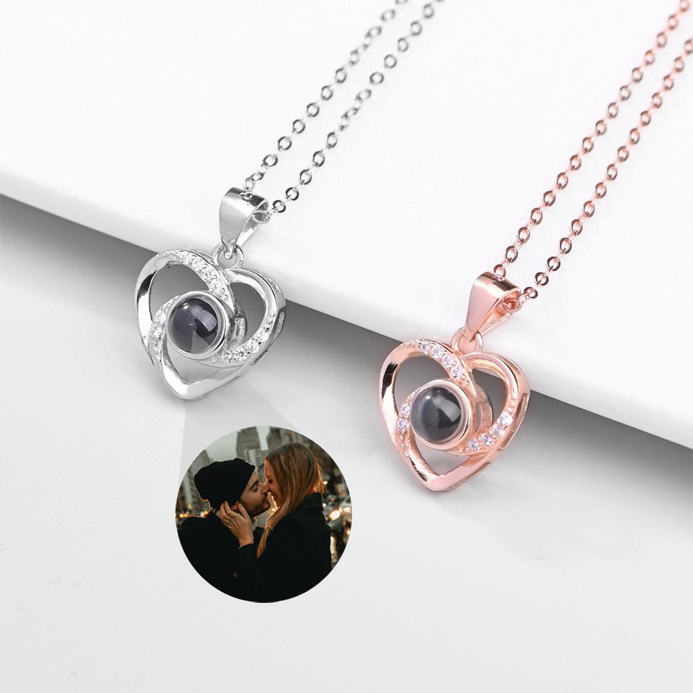 TEXT AROUND PHOTO/PHOTO NECKLACE WITH LOVE HEART PROJECTION NECKLACE