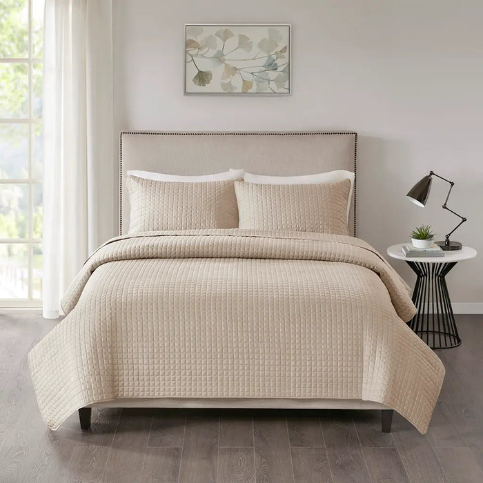 CHECKERED QUILTED 3-PIECE REVERSIBLE COVERLET SET, KHAKI