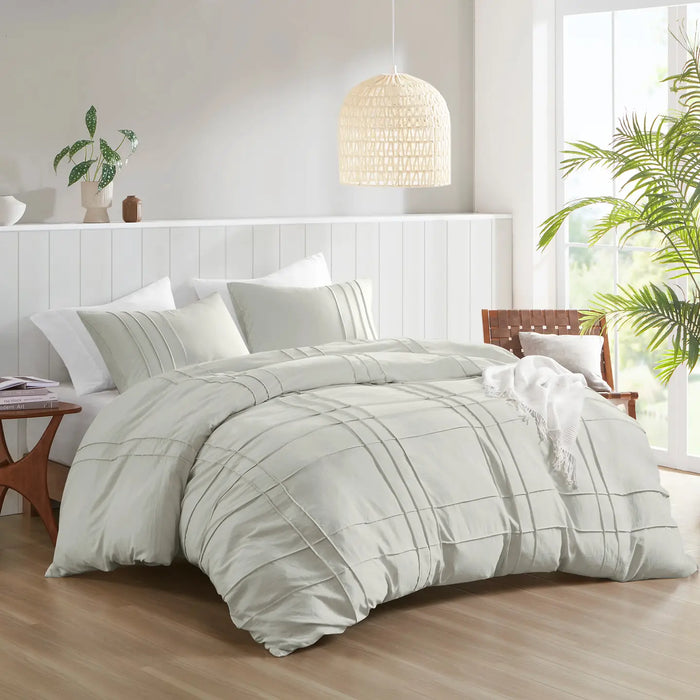 GRID PATTERN SOFT WASHED PLEATED DUVET COVER SET, SILVER