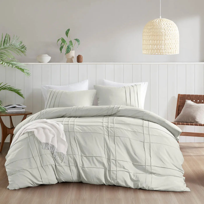 GRID PATTERN SOFT WASHED PLEATED DUVET COVER SET, SILVER